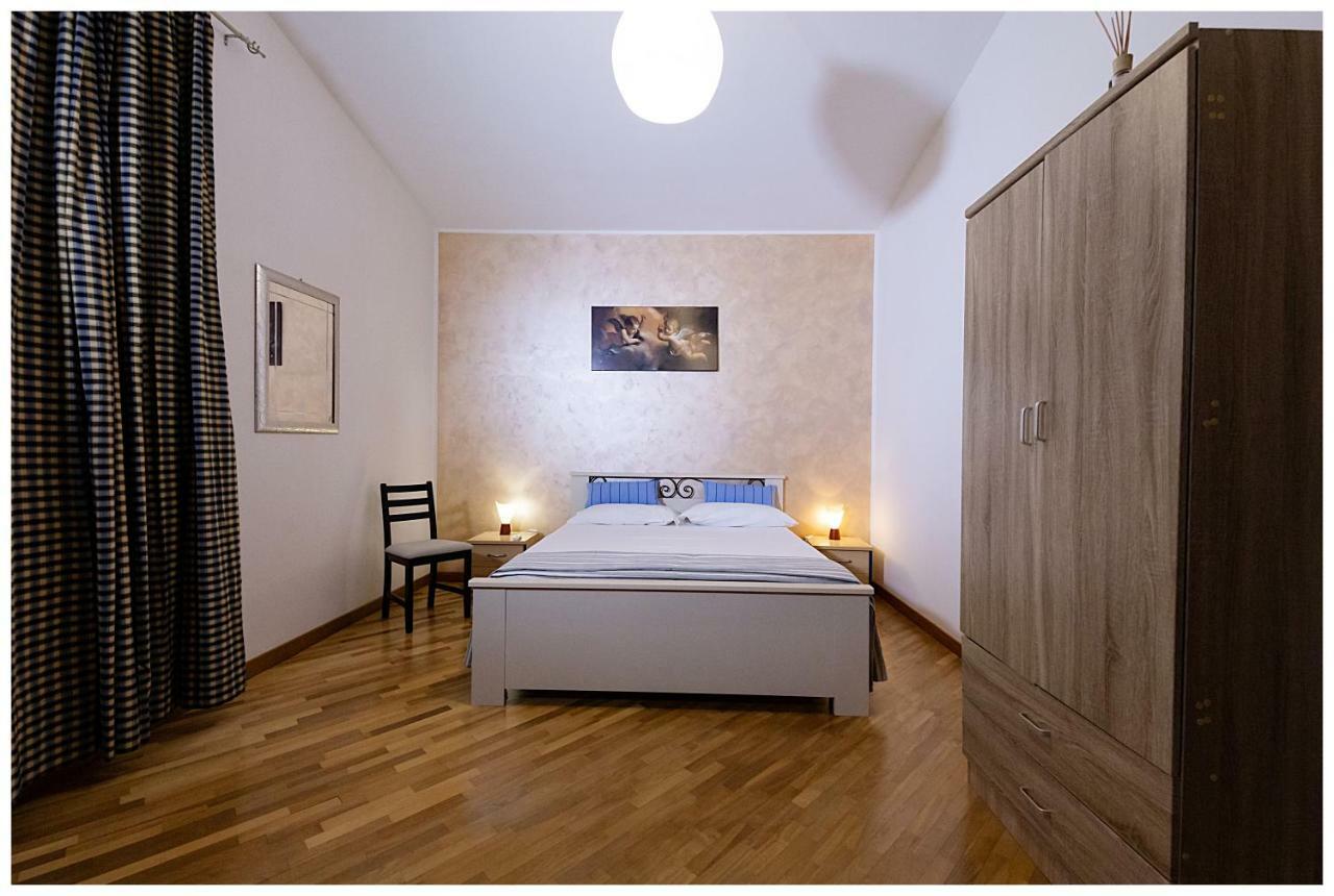Bed And Breakfast Villa Fatima Trani Exteriér fotografie