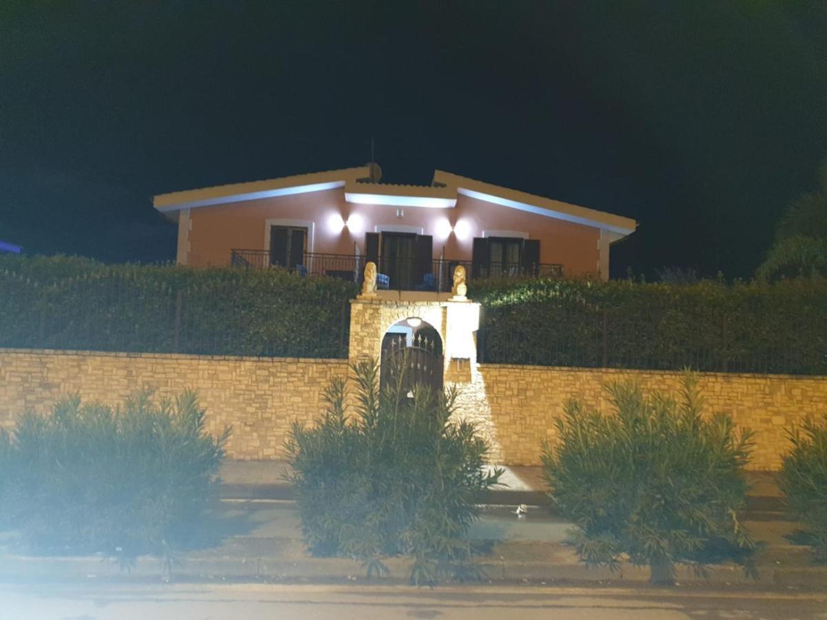 Bed And Breakfast Villa Fatima Trani Exteriér fotografie